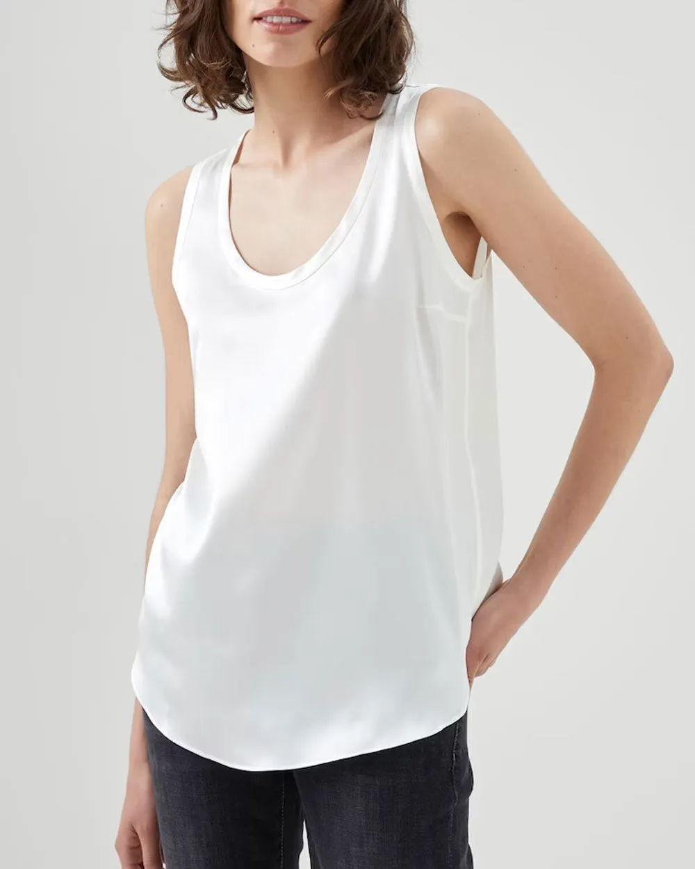 Bianco Silk Scoopneck Tank