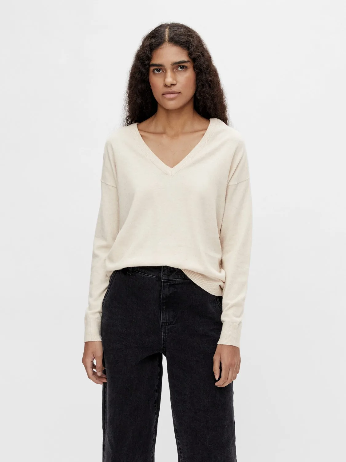 Eleana V-Neck Jumper (Sandshell)