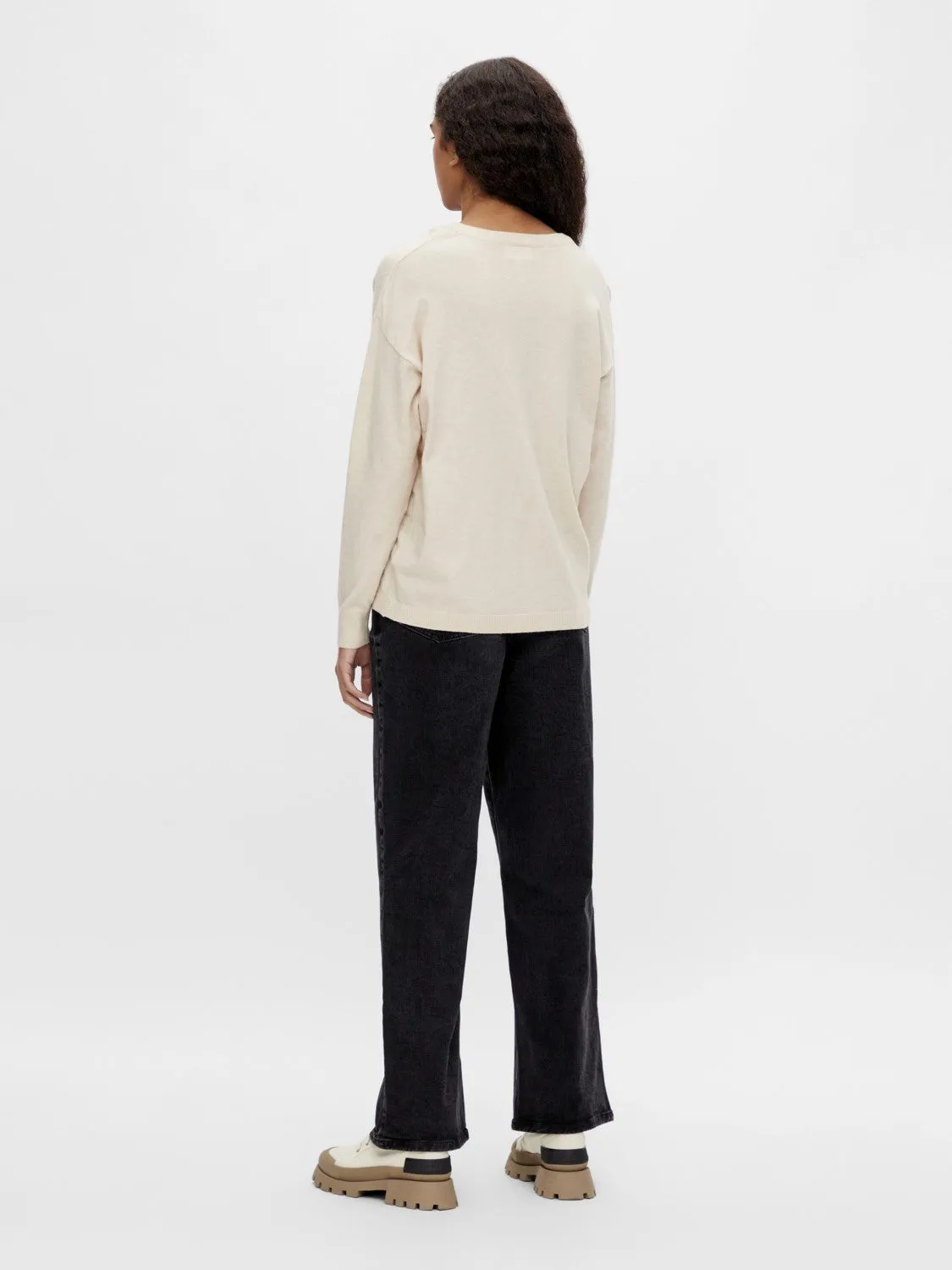 Eleana V-Neck Jumper (Sandshell)