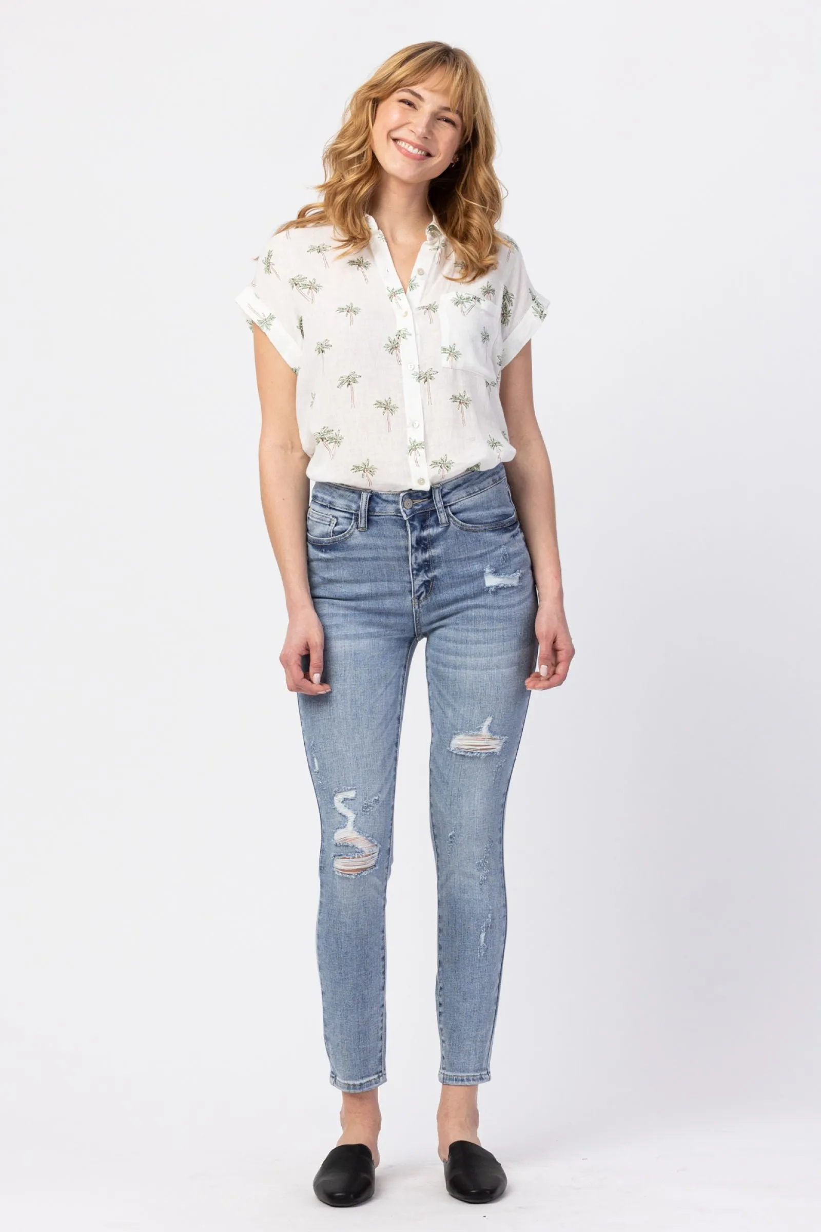 Judy Blue Distressed Skinny Jeans