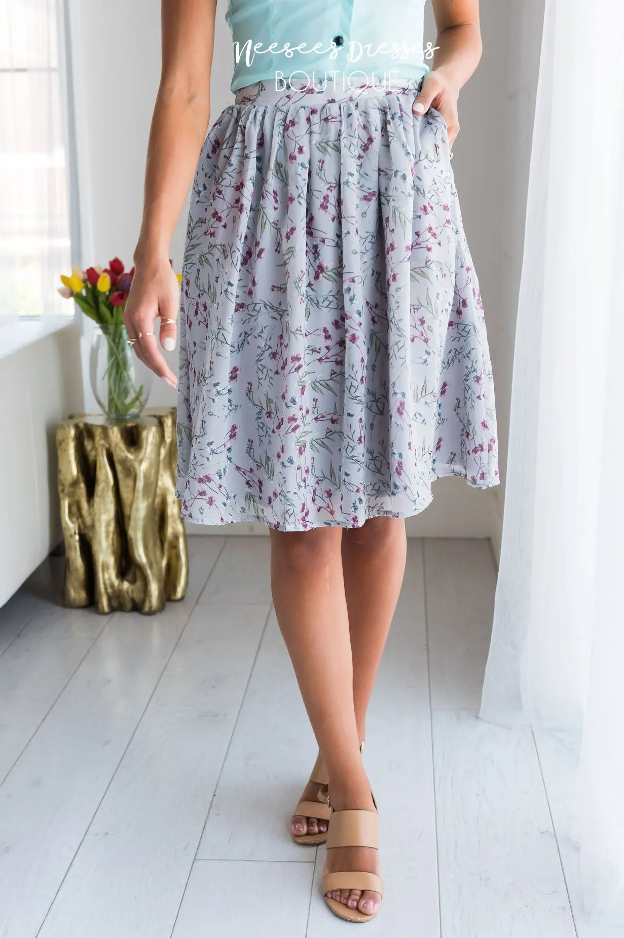 Shimmery Gray & Dusty Plum Floral Pocket Skirt