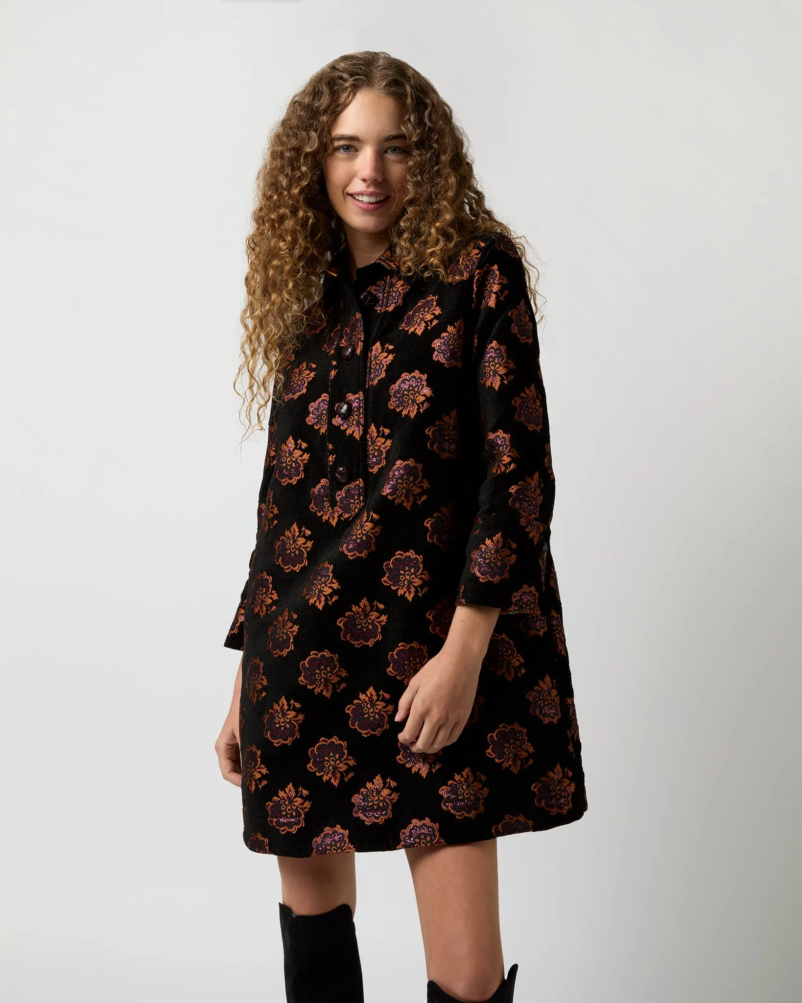 Short Artemis Dress in Rosette Jacquard