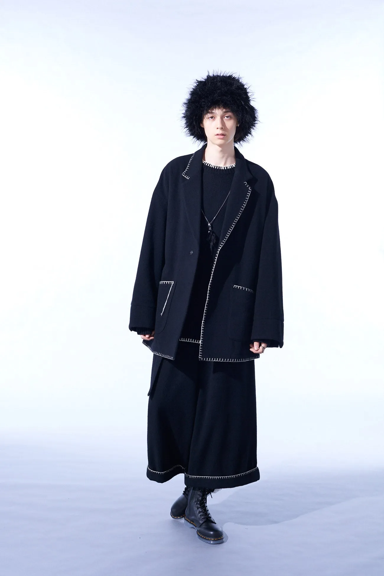 W/TOP MOSSA OVERSIZED JACKET WITH WITH BLANKET STITCH DESIGN